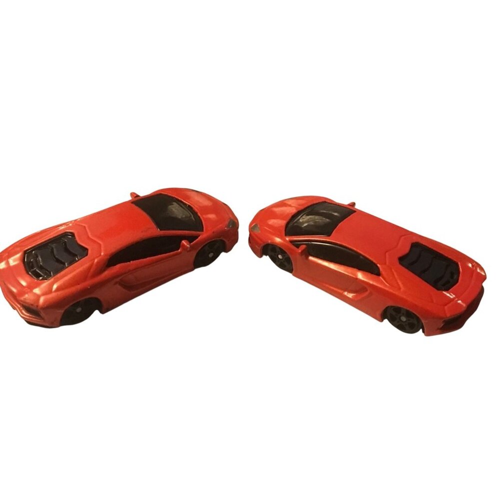 Maisto Set of 2 Red Lamborghini Aventador Cars 2018 1:64 Scale Diecast LP700-4